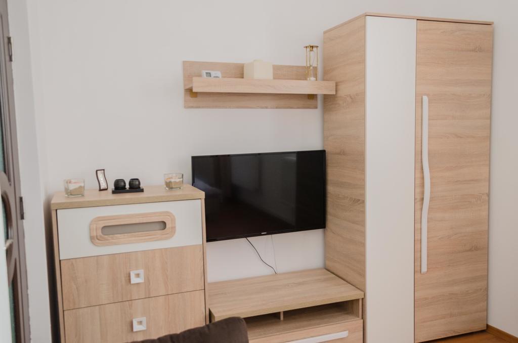 Apartamento Ava Republique Braşov Exterior foto